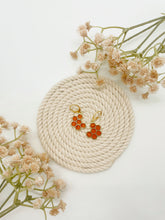 Load image into Gallery viewer, Honeycomb Huggies