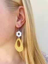 Load image into Gallery viewer, The Amelia Earrings
