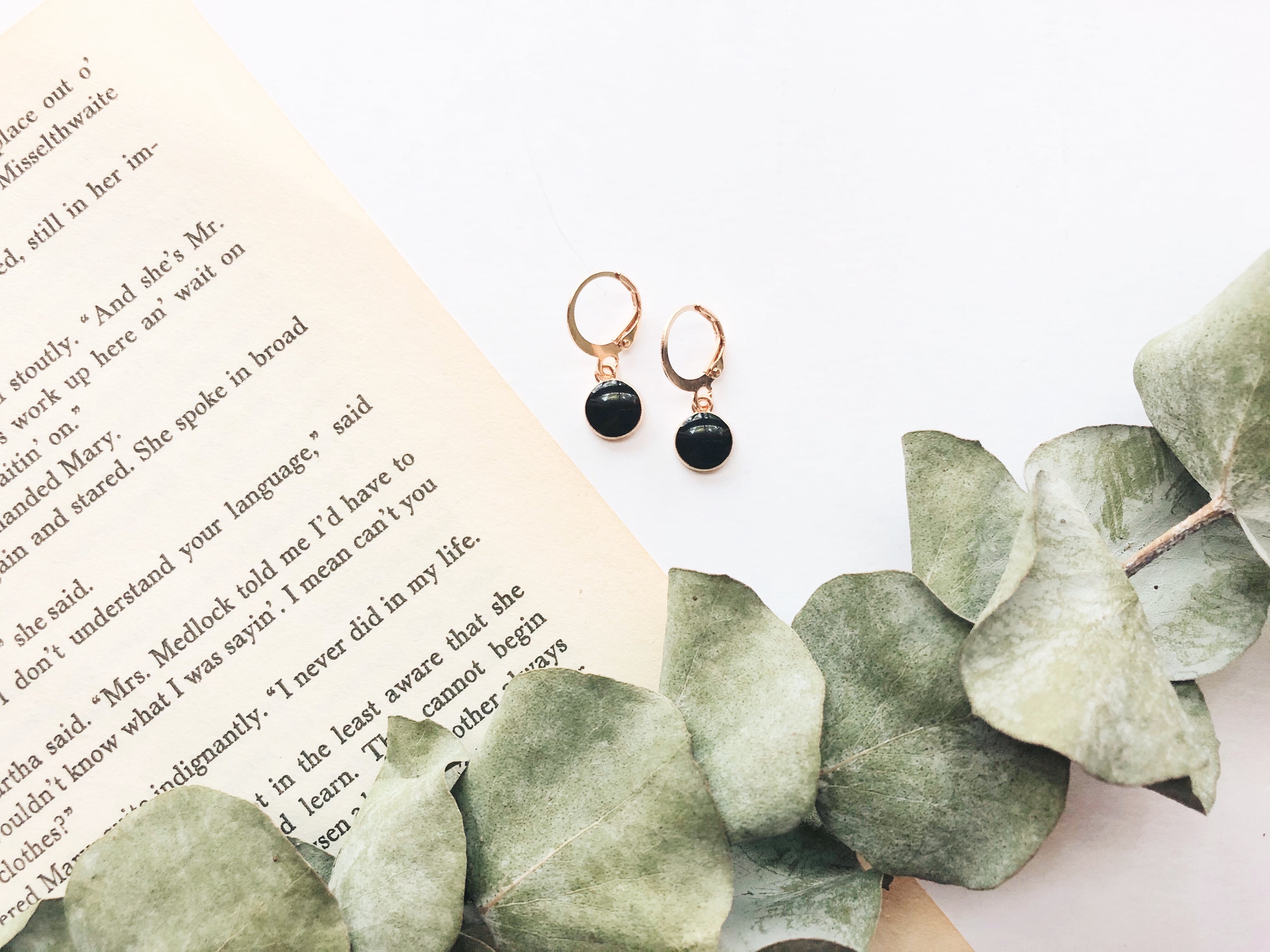 Black Circle Huggies