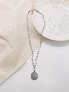 Flower Disc Chain Necklace